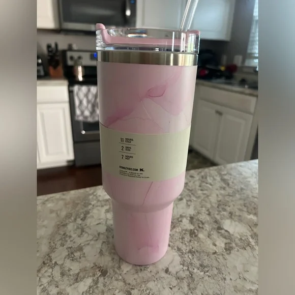 Target Exclusive Stanley 40 oz Stainless Steel H2.0 FlowState Quencher Tumbler - Picture 4 of 8